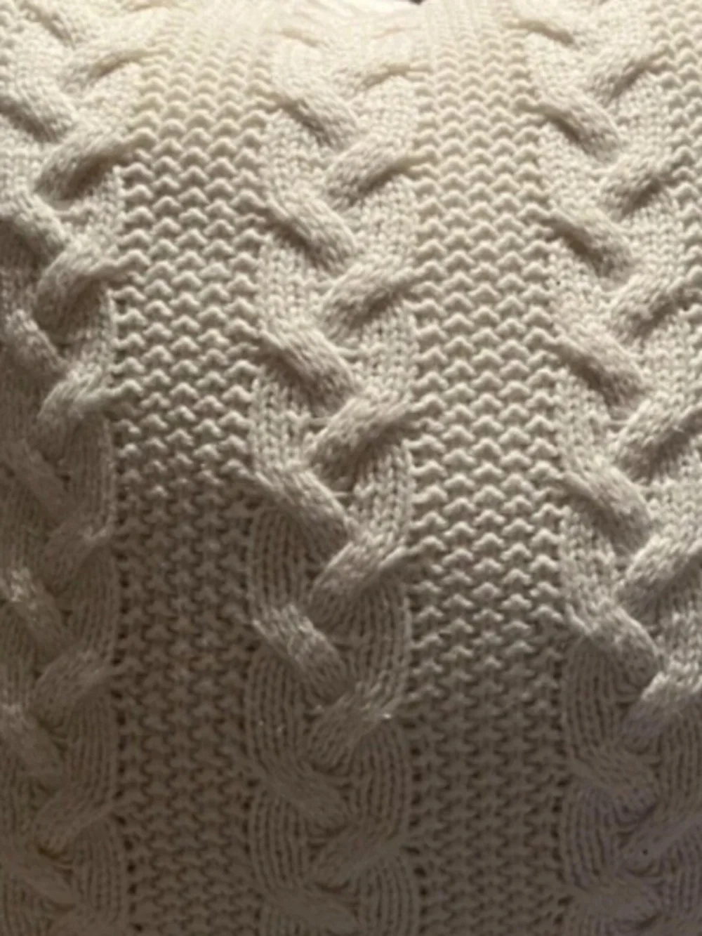 N/A cable knit